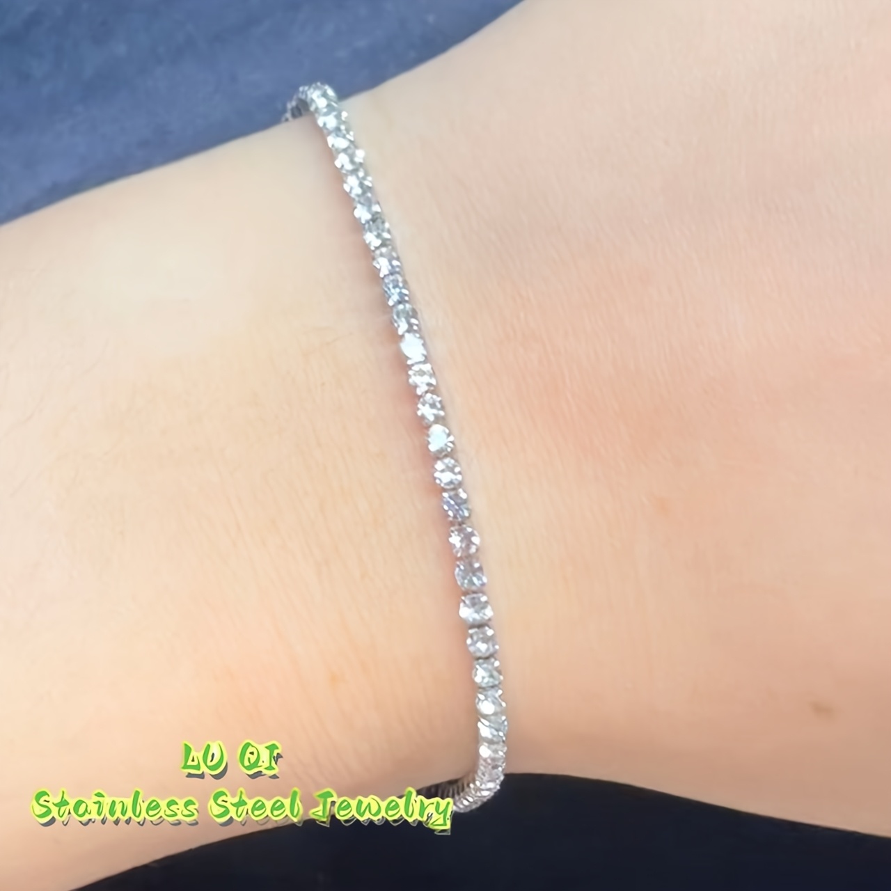 Women's Delicate Stainless Steel Circular Design Bracelet